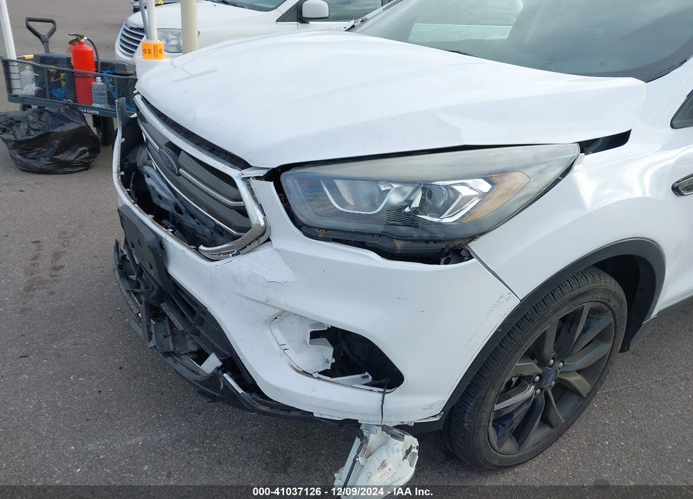 2017 FORD ESCAPE VIN: 1FMCU9GD8HUB90418