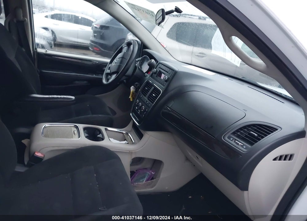 2016 DODGE GRAND CARAVAN VIN: 2C4RDGCG1GR375554