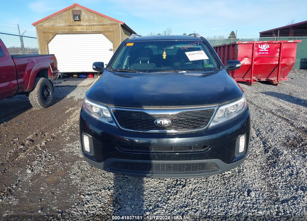 2015 KIA SORENTO LX V6 VIN: 5XYKTDA78FG601680