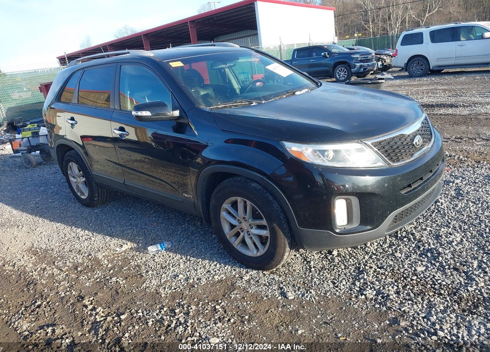 2015 KIA SORENTO LX V6 VIN: 5XYKTDA78FG601680