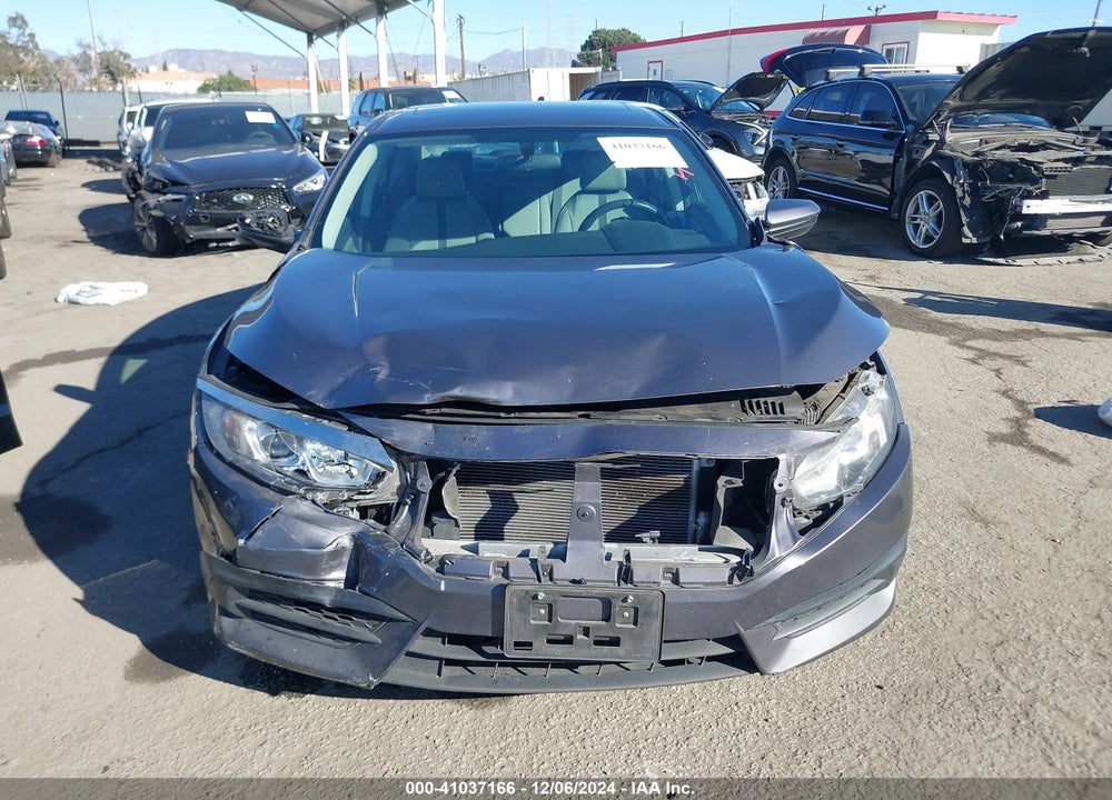 2017 HONDA CIVIC VIN: 2HGFC2F71HH512568