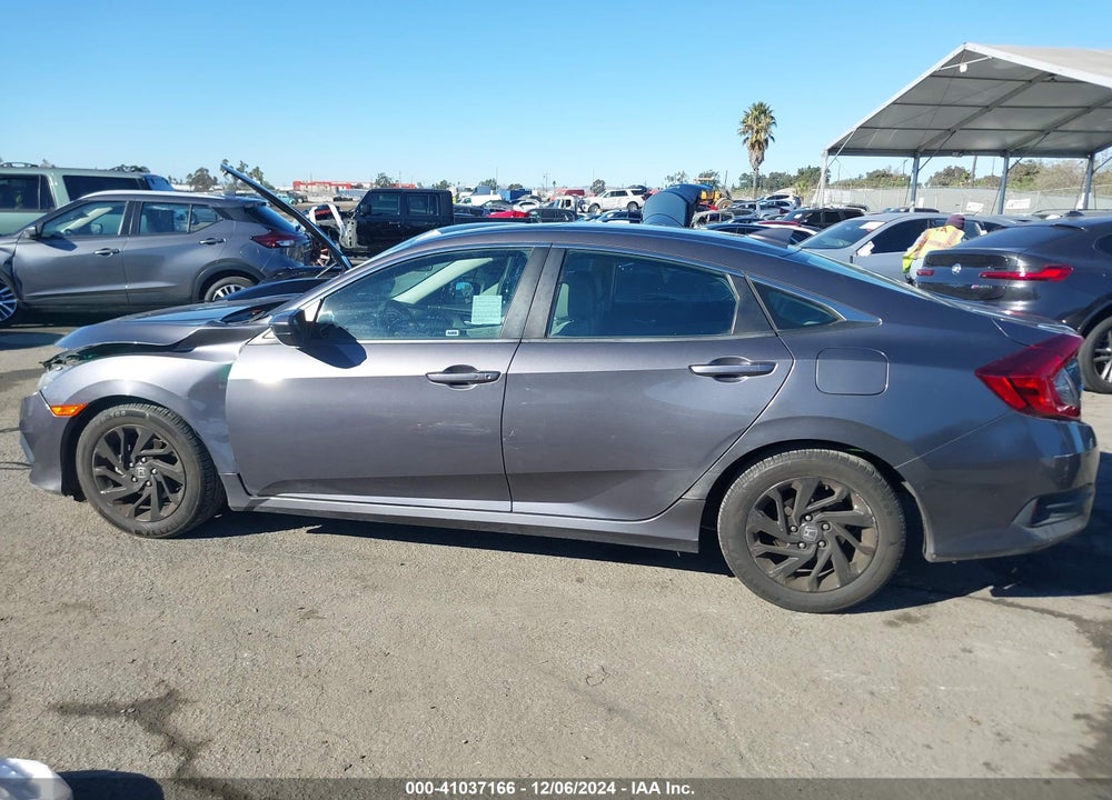2017 HONDA CIVIC VIN: 2HGFC2F71HH512568