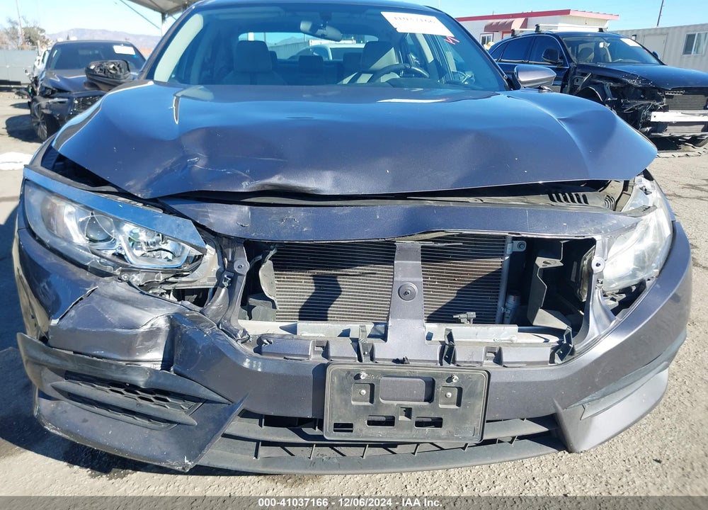 2017 HONDA CIVIC VIN: 2HGFC2F71HH512568
