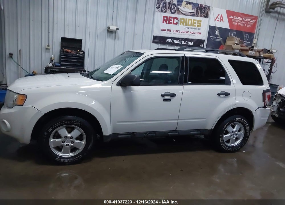 2010 FORD ESCAPE XLT VIN: 1FMCU9D77AKC49040
