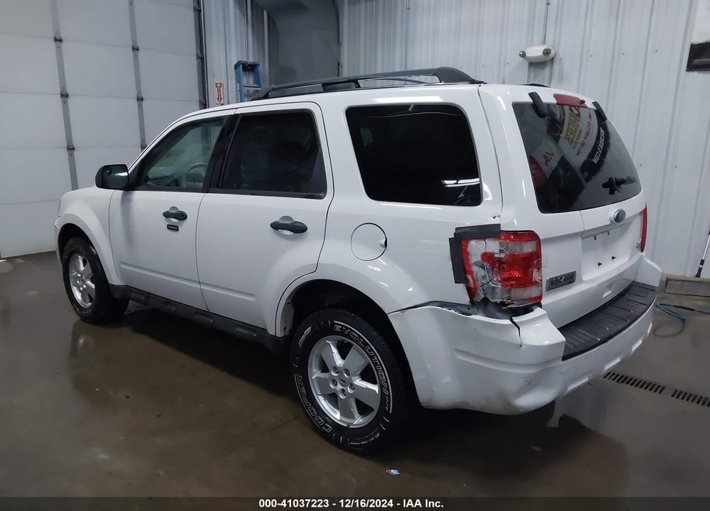 2010 FORD ESCAPE XLT VIN: 1FMCU9D77AKC49040