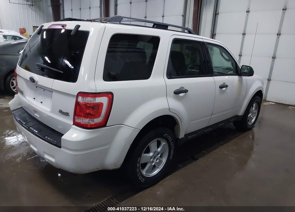 2010 FORD ESCAPE XLT VIN: 1FMCU9D77AKC49040