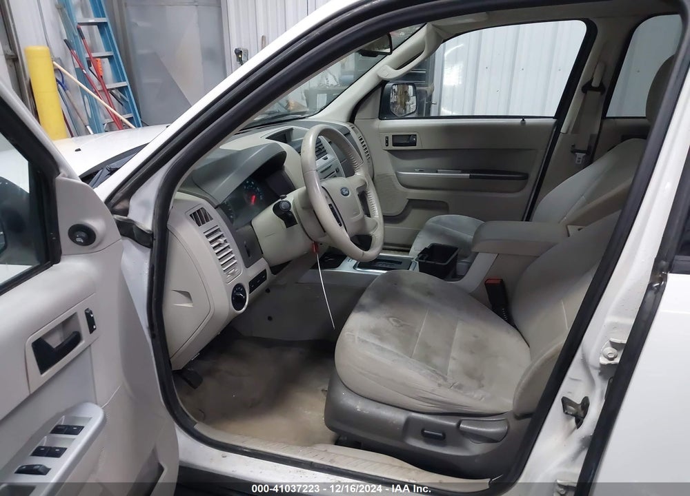 2010 FORD ESCAPE XLT VIN: 1FMCU9D77AKC49040