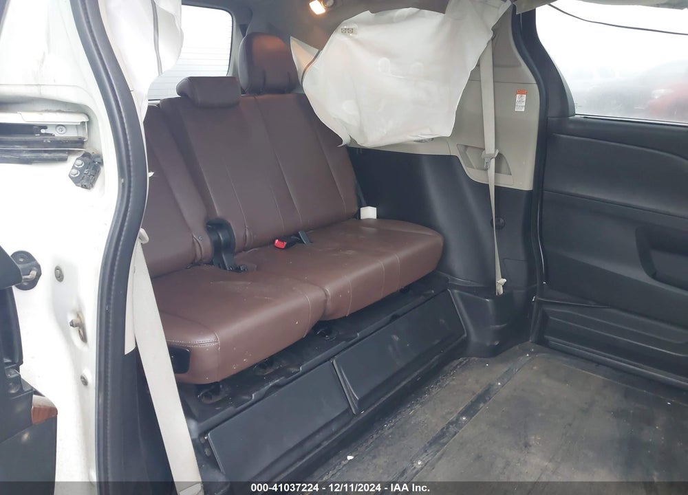 2016 TOYOTA SIENNA LIMITED PREMIUM 7 PASSENGER VIN: 5TDYK3DC6GS706142