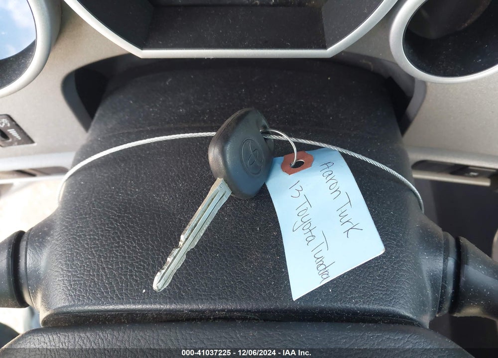 2013 TOYOTA TUNDRA GRADE 5.7L V8 VIN: 5TFUW5F18DX312187