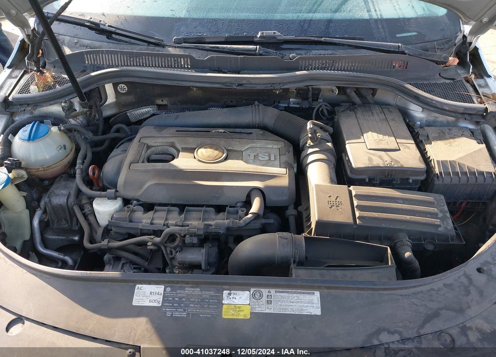 2011 VOLKSWAGEN CC LUX VIN: WVWHP7AN3BE730184