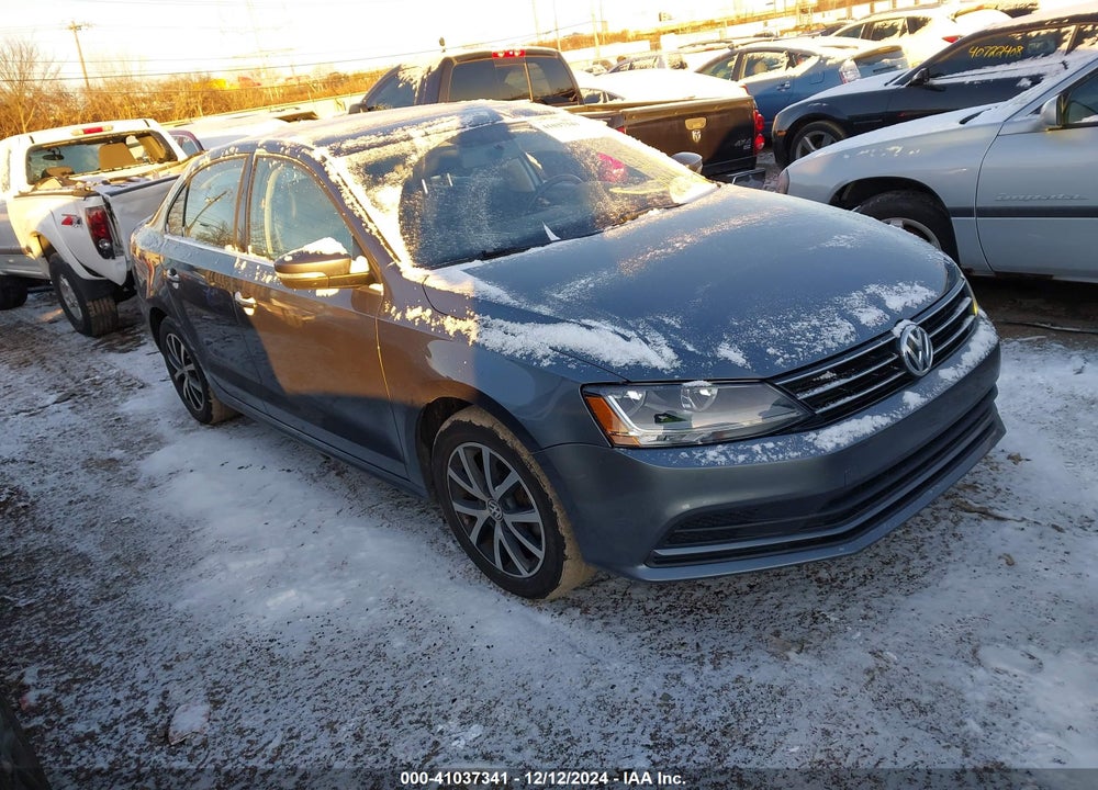 2017 VOLKSWAGEN JETTA 1.4T SE VIN: 3VWDB7AJ8HM392615