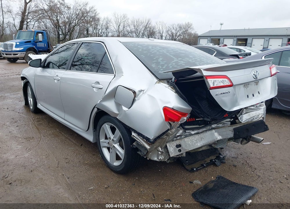 2012 TOYOTA CAMRY SE VIN: 4T1BF1FK5CU026124