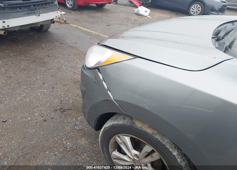 2010 HYUNDAI TUCSON GLS VIN: KM8JU3AC8AU096291