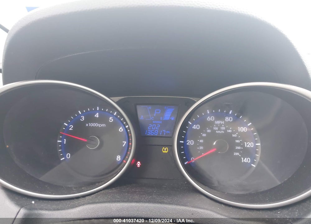 2010 HYUNDAI TUCSON GLS VIN: KM8JU3AC8AU096291
