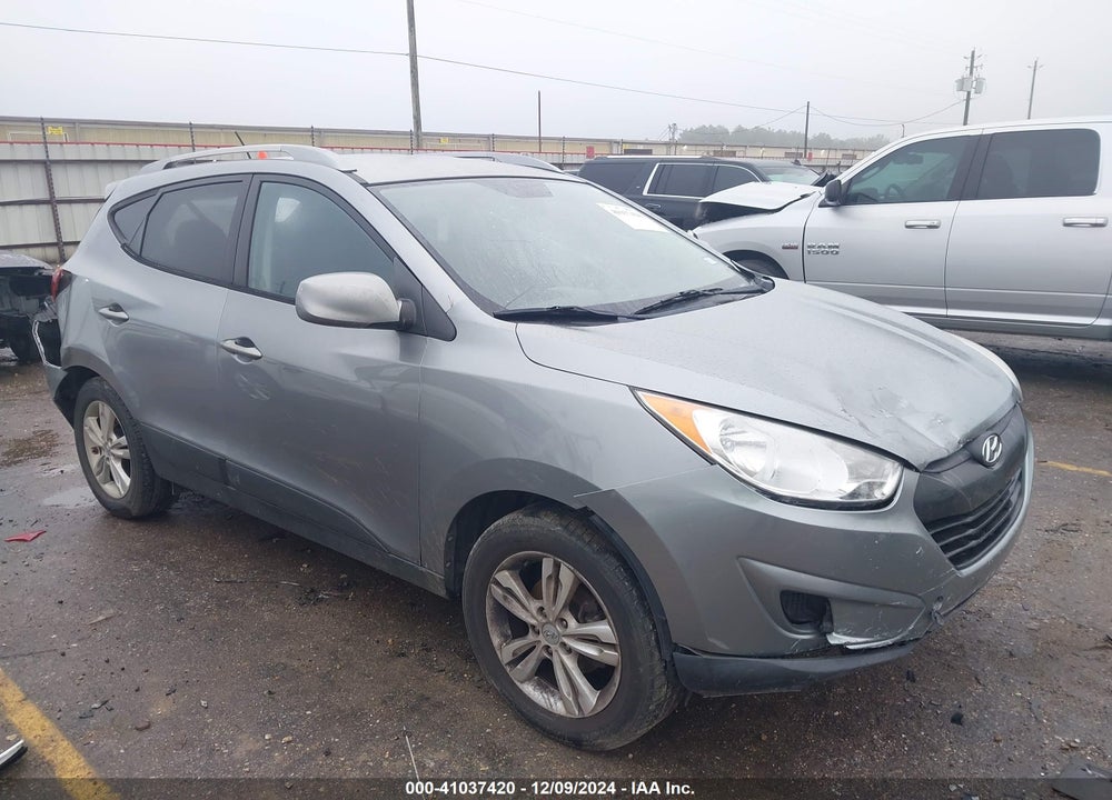 2010 HYUNDAI TUCSON GLS VIN: KM8JU3AC8AU096291