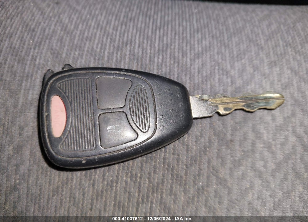 2005 DODGE CARAVAN SXT VIN: 1D4GP45R85B130096