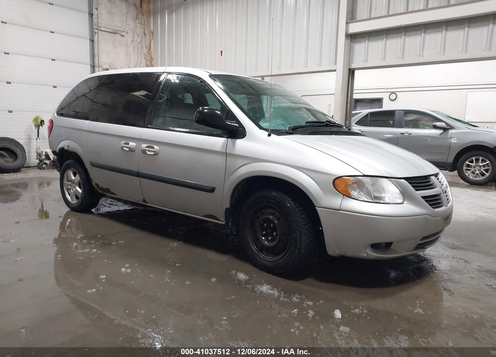 2005 DODGE CARAVAN SXT VIN: 1D4GP45R85B130096