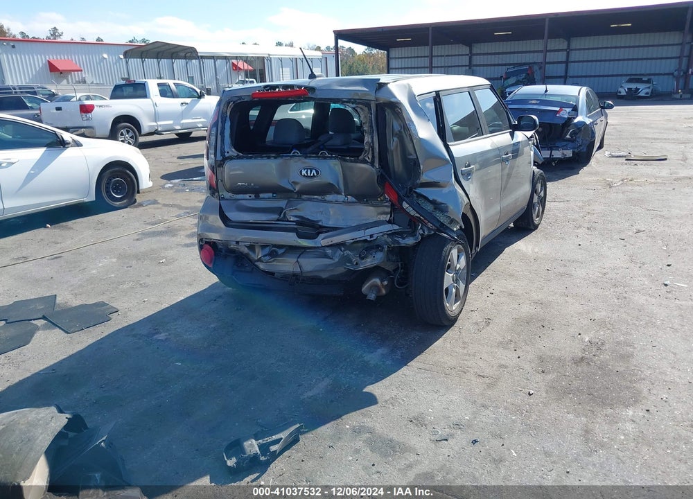 2018 KIA SOUL VIN: KNDJN2A26J7523386