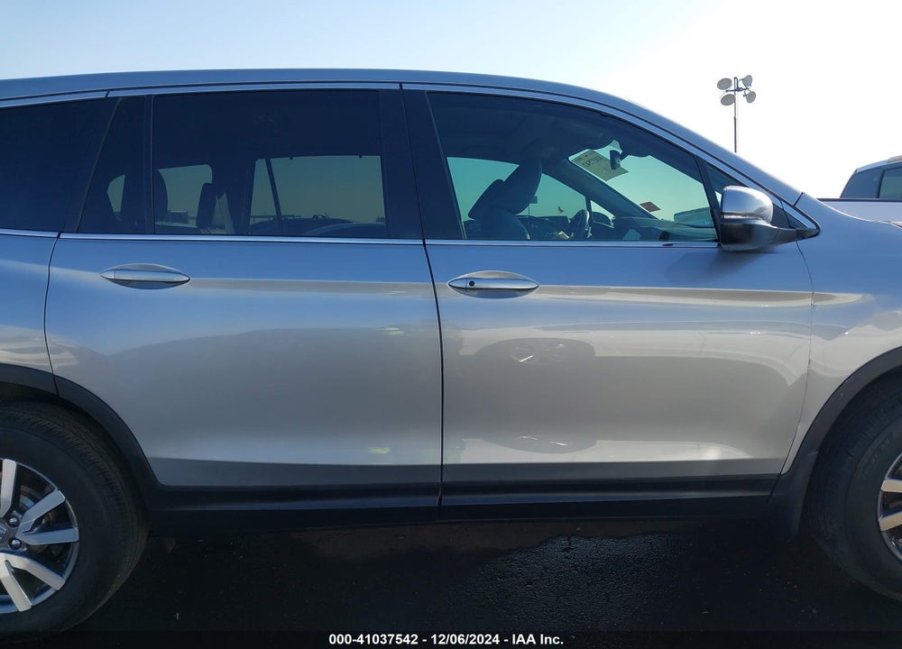 2021 HONDA PILOT 2WD EX-L VIN: 5FNYF5H51MB036284