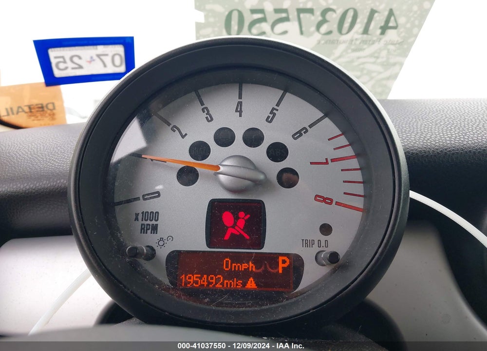 2012 MINI COOPER VIN: WMWSU3C58CT261625