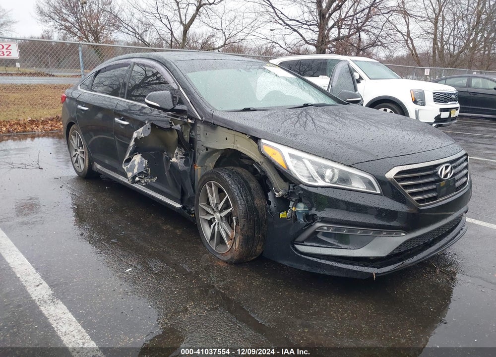 2015 HYUNDAI SONATA SPORT 2.0T VIN: 5NPE34AB8FH042335