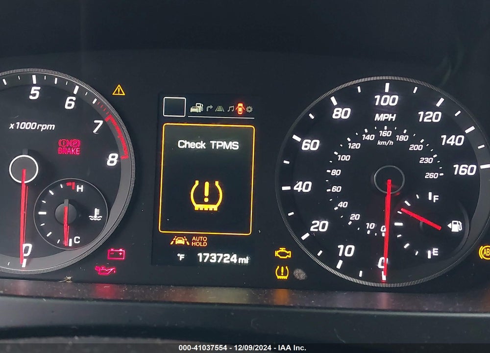 2015 HYUNDAI SONATA SPORT 2.0T VIN: 5NPE34AB8FH042335