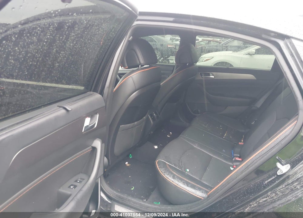2015 HYUNDAI SONATA SPORT 2.0T VIN: 5NPE34AB8FH042335