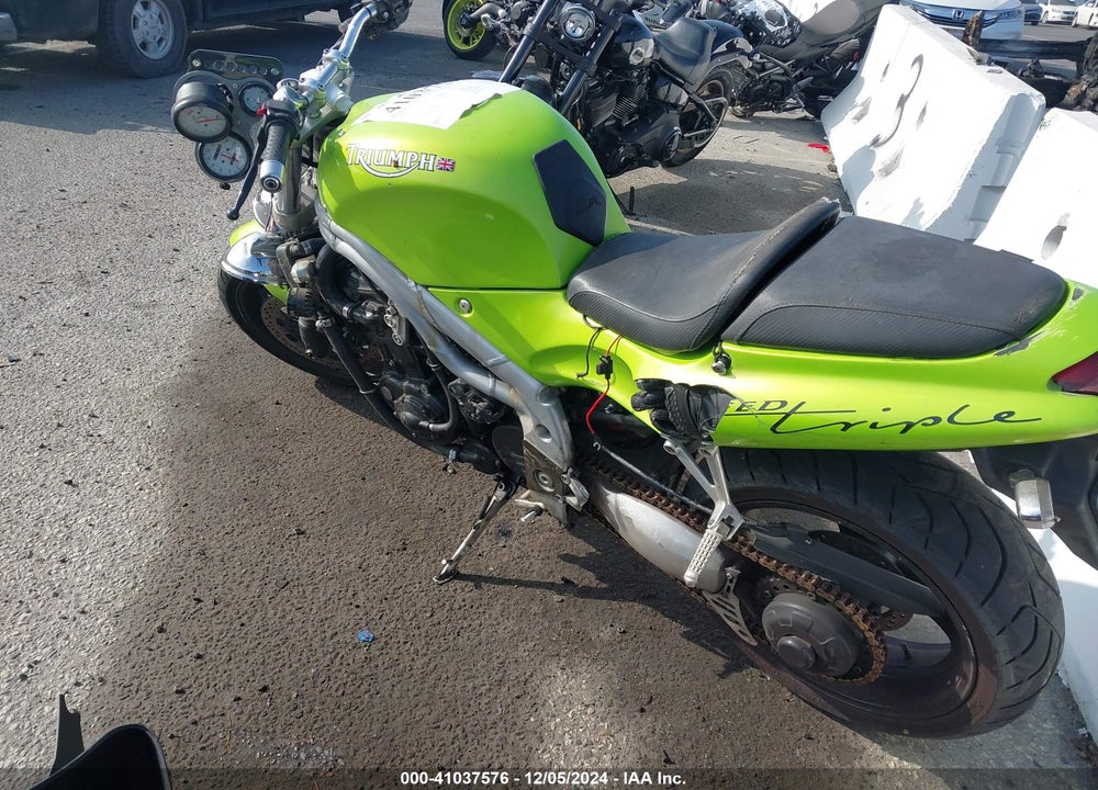 1999 TRIUMPH MOTORCYCLE SPEED TRIPLE VIN: SMT500FM5XJ072141
