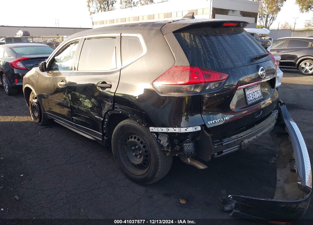 2018 NISSAN ROGUE S VIN: 5N1AT2MT5JC724158