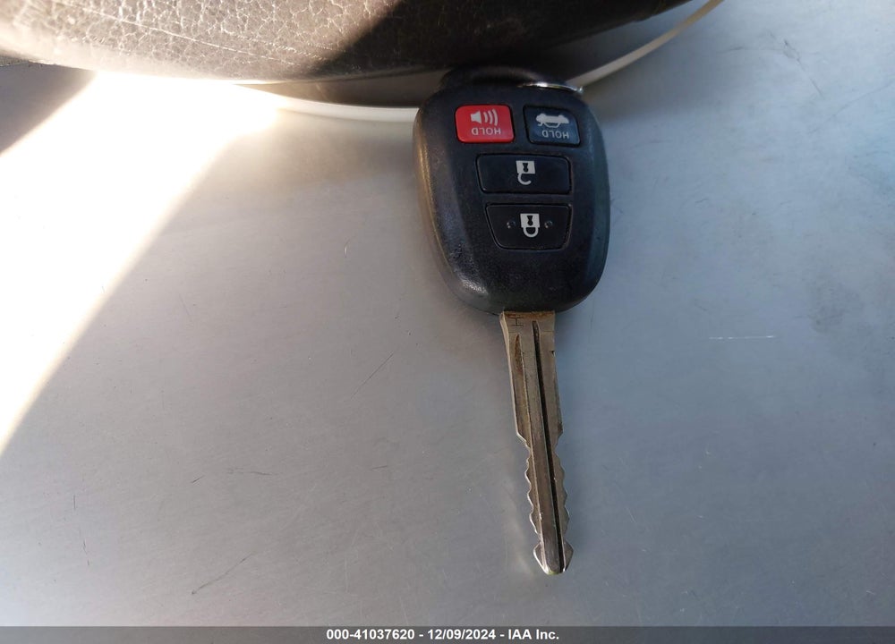 2017 TOYOTA CAMRY SE VIN: 4T1BF1FK6HU804924