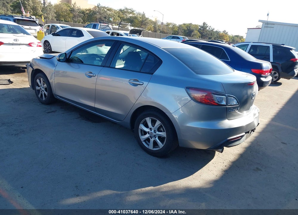2011 MAZDA 3 I TOURING VIN: JM1BL1VG1B1498198