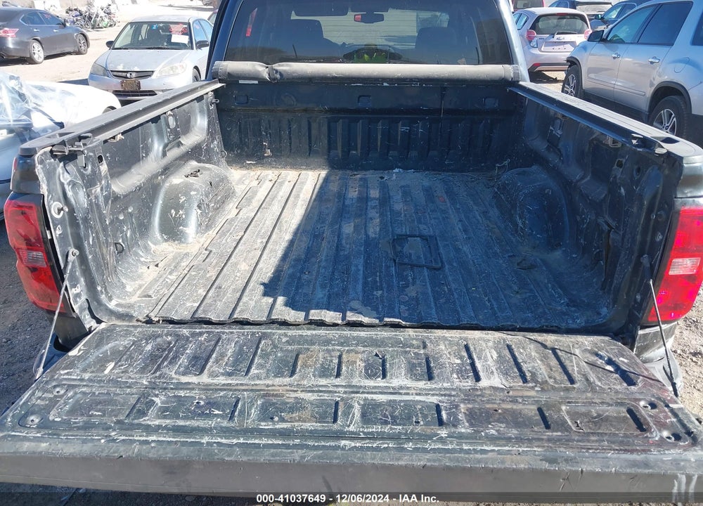 2017 CHEVROLET SILVERADO 1500 2LT VIN: 3GCUKREC2HG268011
