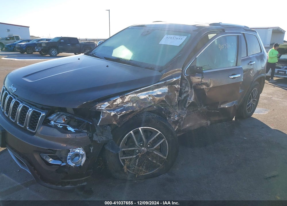 2017 JEEP GRAND CHEROKEE VIN: 1C4RJFBG0HC842106