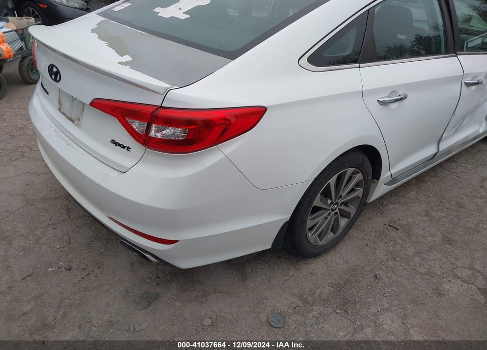 2015 HYUNDAI SONATA VIN: 5NPE34AF8FH169315