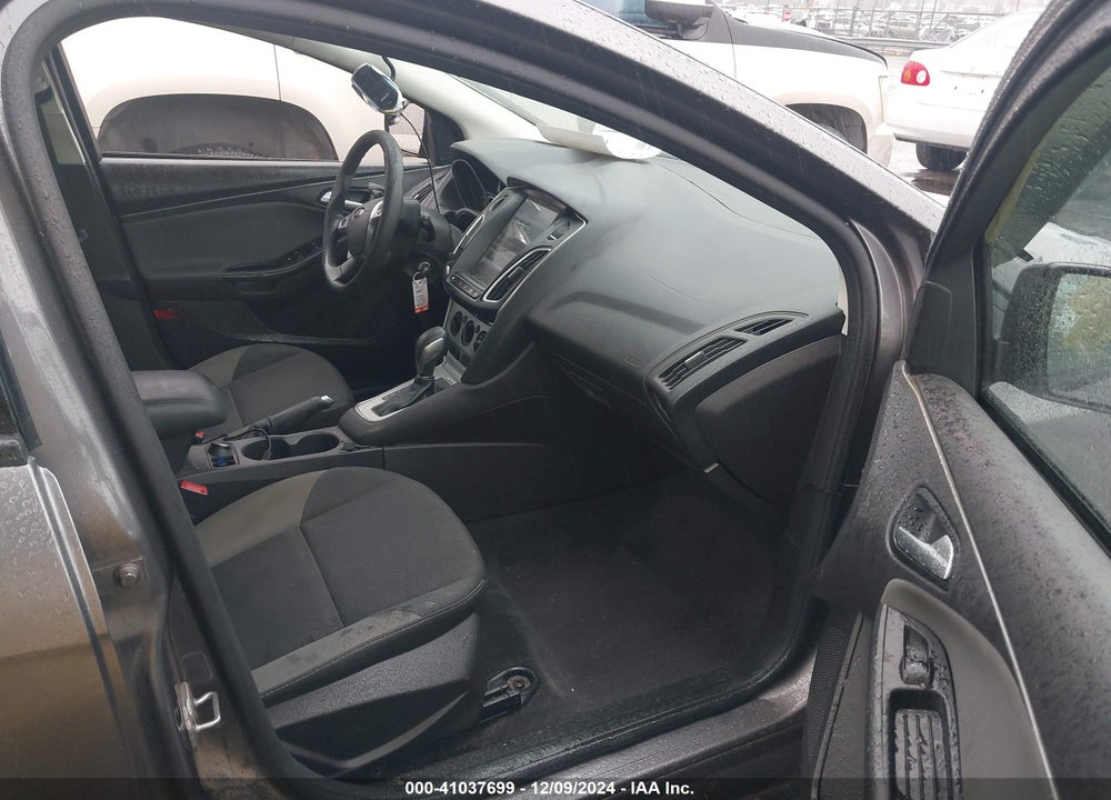 2014 FORD FOCUS SE VIN: 1FADP3K24EL304456