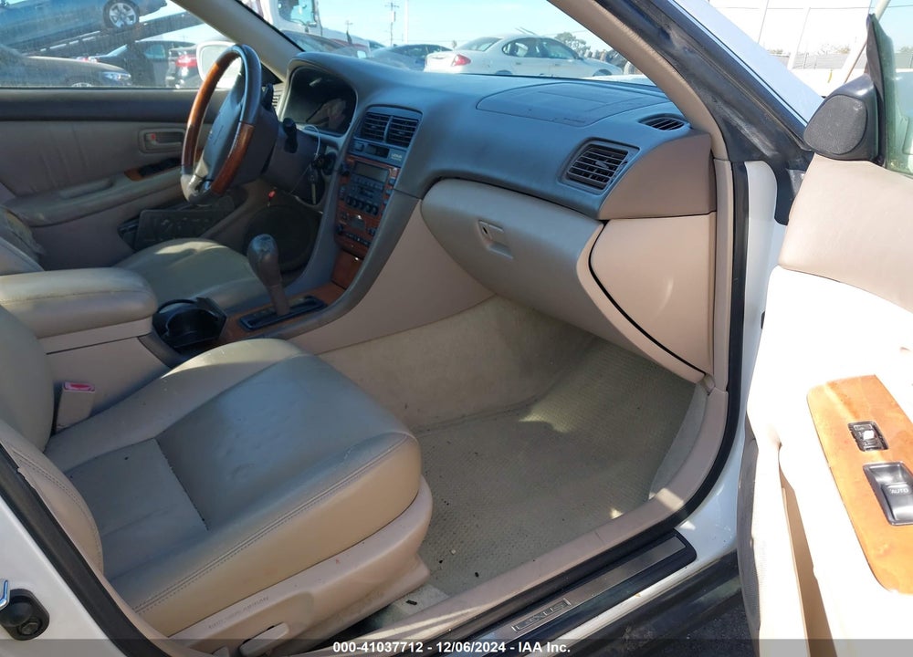 2000 LEXUS ES 300 VIN: JT8BF28G2Y5097252
