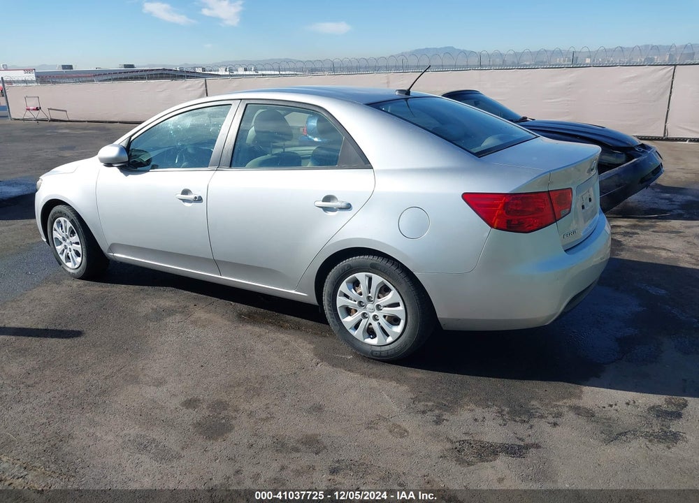 2010 KIA FORTE LX VIN: KNAFT4A2XA5097833