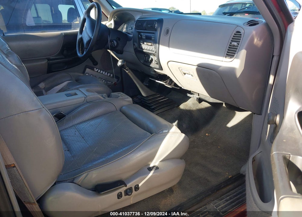 1996 FORD RANGER VIN: 1FTCR11A1TUA63721