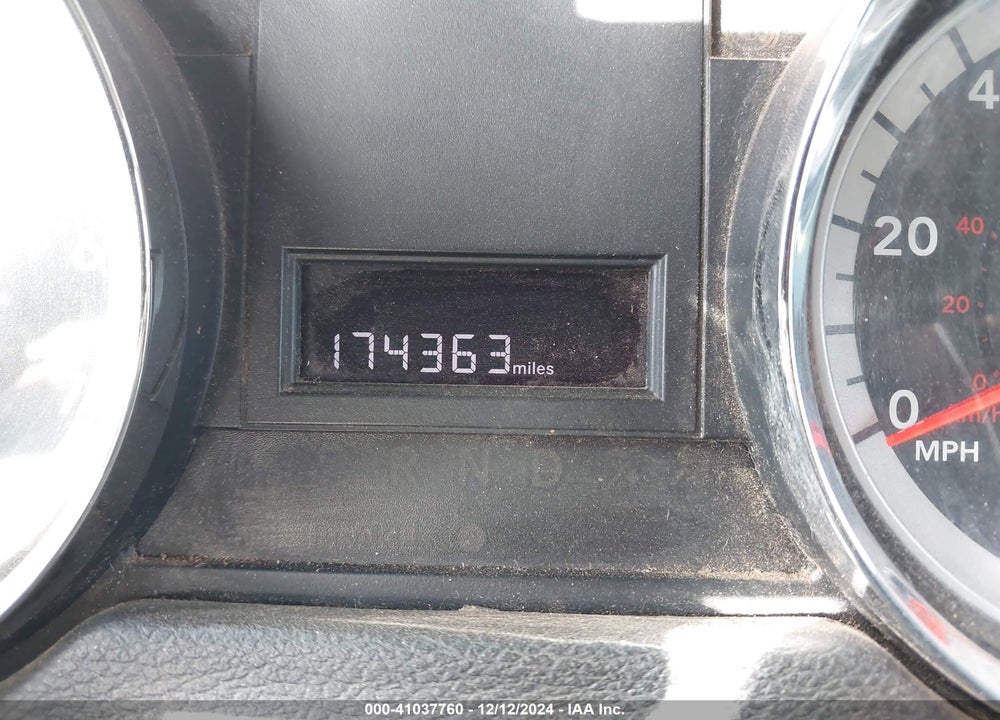 2012 DODGE GRAND CARAVAN SXT VIN: 2C4RDGCG7CR318222