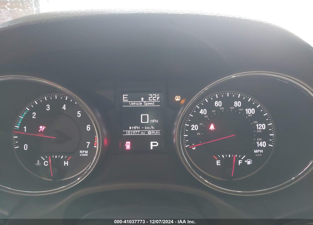 2011 JEEP GRAND CHEROKEE LAREDO VIN: 1J4RR4GG1BC519643