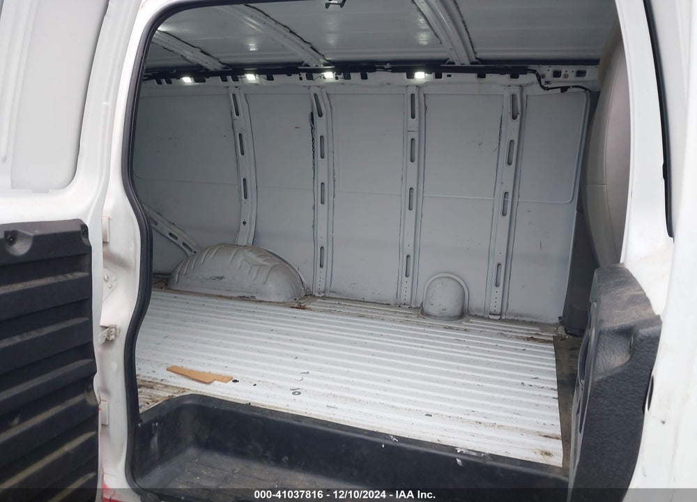 2011 CHEVROLET EXPRESS 2500 WORK VAN VIN: 1GCWGFCG3B1119546