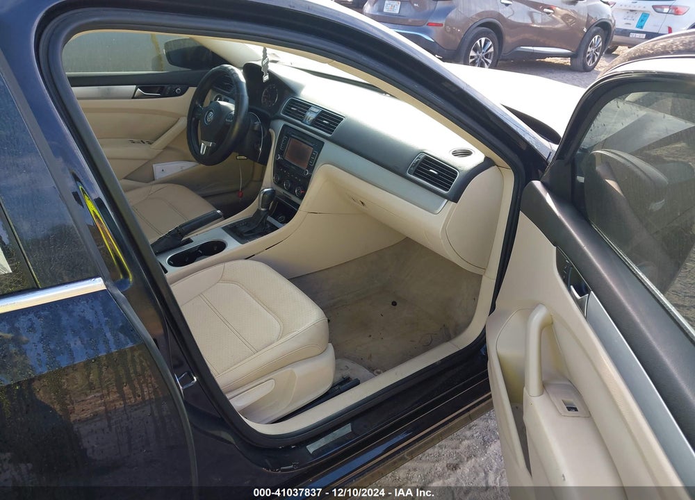 2013 VOLKSWAGEN PASSAT 2.5L SE VIN: 1VWBH7A32DC000781