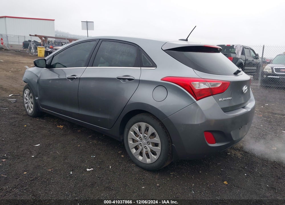 2016 HYUNDAI ELANTRA GT VIN: KMHD35LH5GU299720