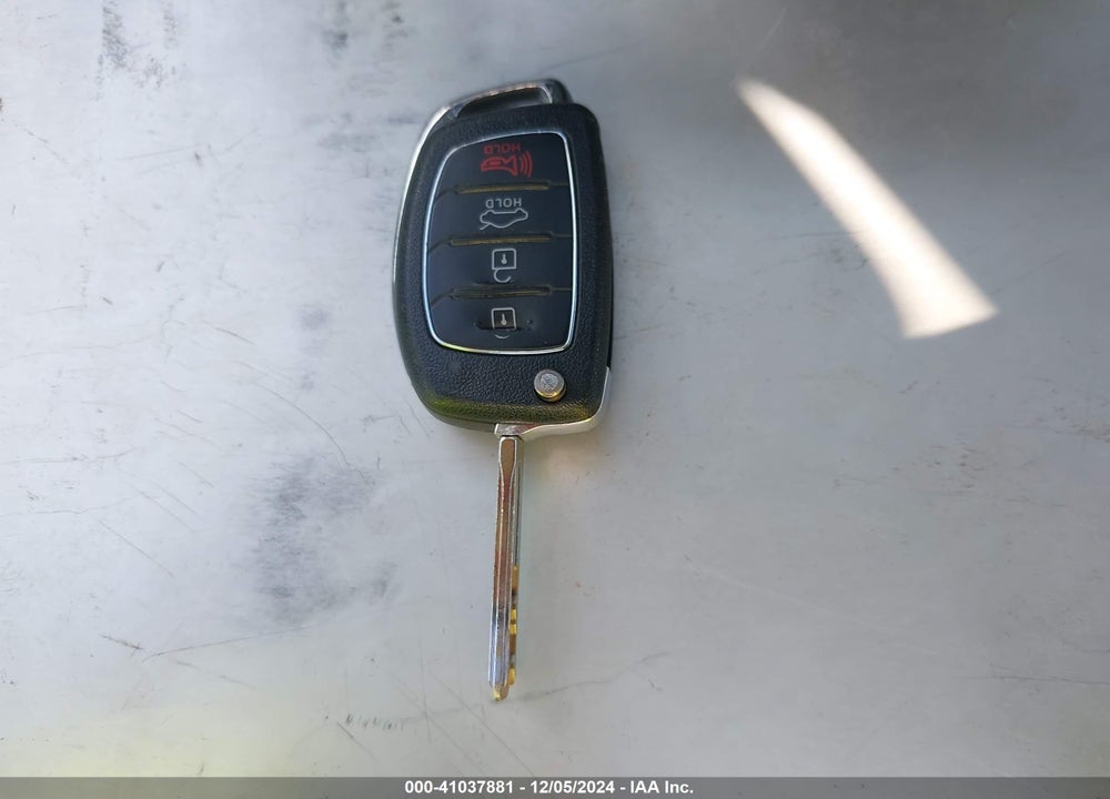 2017 HYUNDAI SONATA SE VIN: 5NPE24AF2HH473827