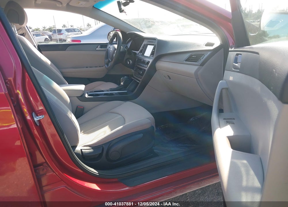 2017 HYUNDAI SONATA SE VIN: 5NPE24AF2HH473827