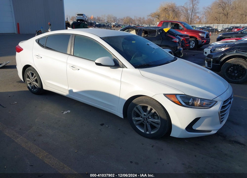 2018 HYUNDAI ELANTRA SEL VIN: 5NPD84LFXJH225063
