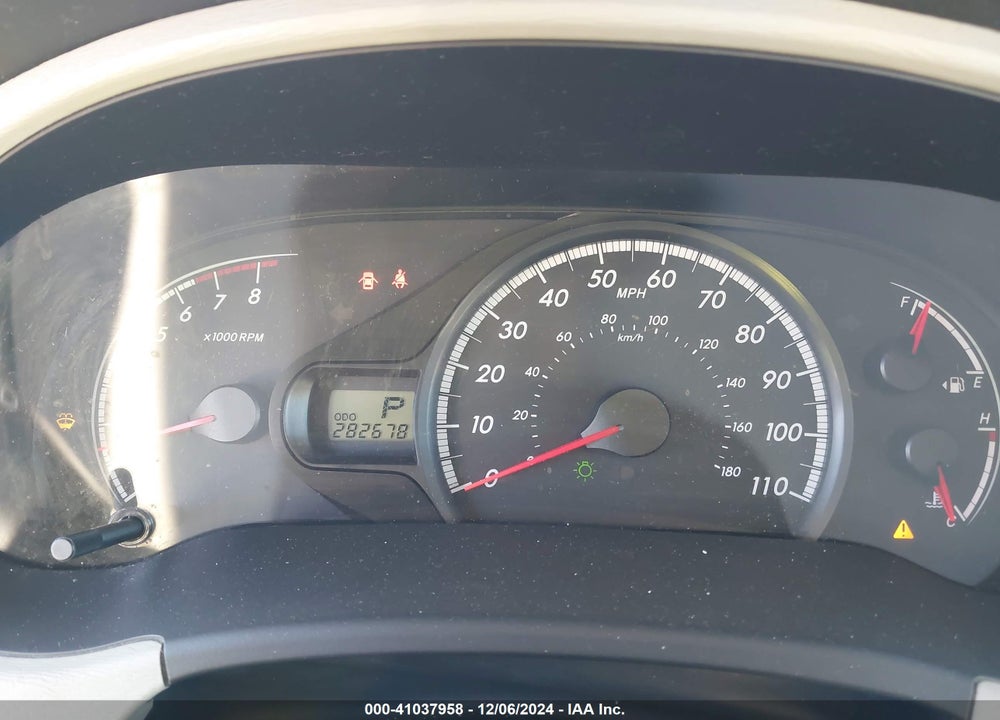 2011 TOYOTA SIENNA LE V6 VIN: 5TDKK3DCXBS023407
