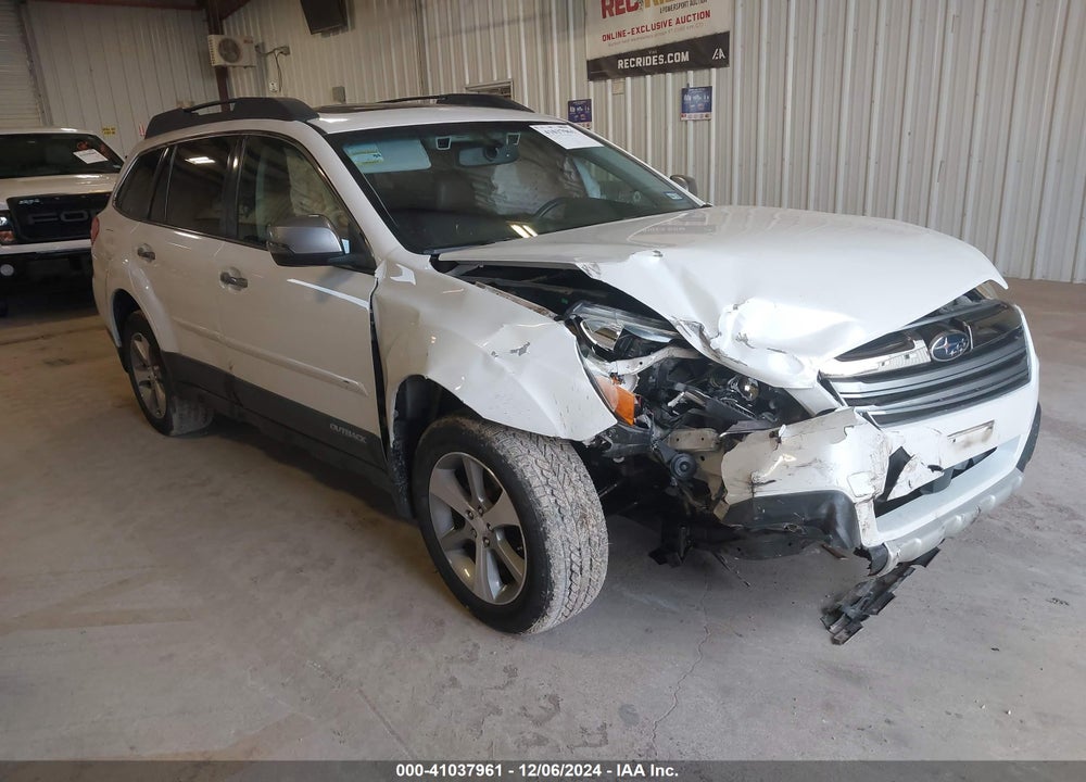 2014 SUBARU OUTBACK 2.5I LIMITED VIN: 4S4BRBPC0E3323900