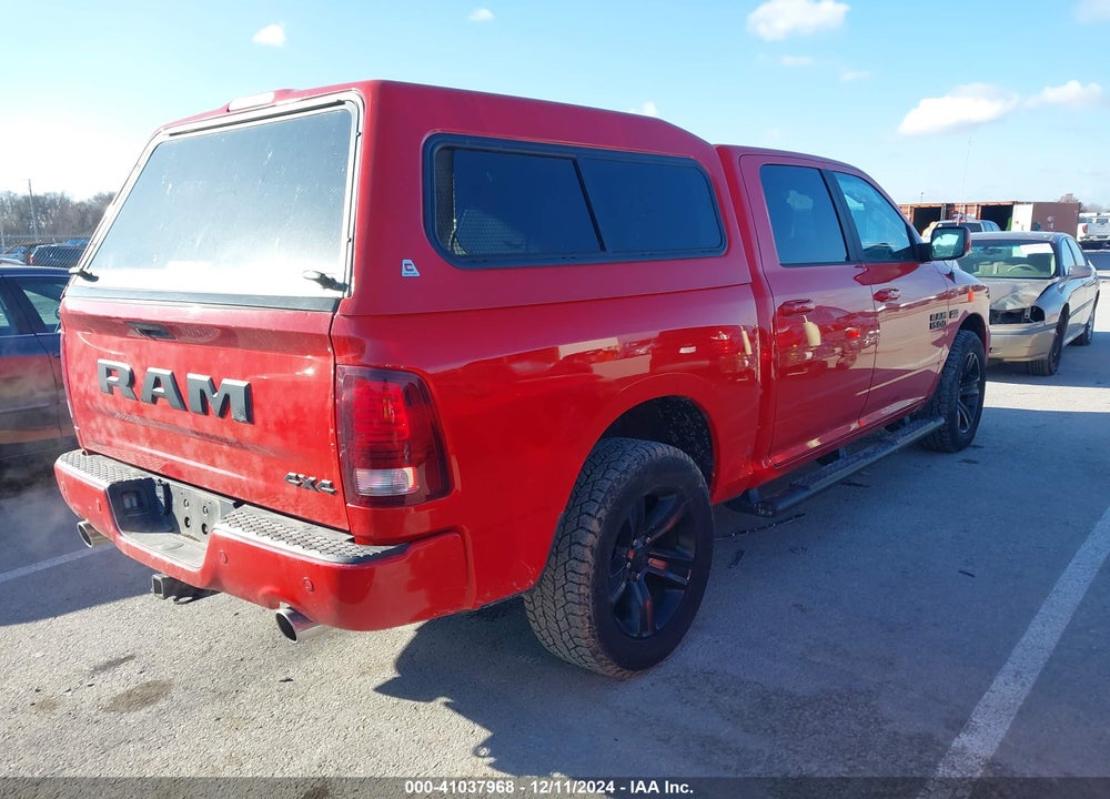 2017 RAM 1500 NIGHT 4X4 5'7 BOX VIN: 1C6RR7MT5HS771751