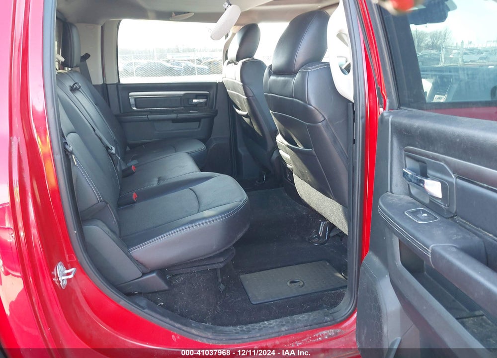 2017 RAM 1500 NIGHT 4X4 5'7 BOX VIN: 1C6RR7MT5HS771751